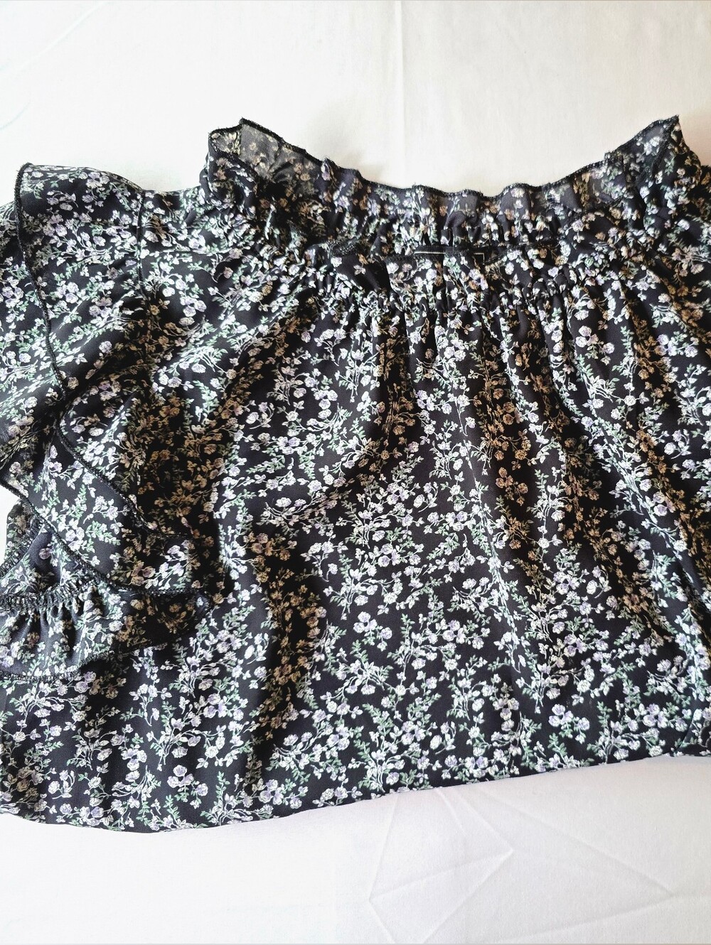 Have Floral Ruffle Sleeve Short Sleeve Size Medium